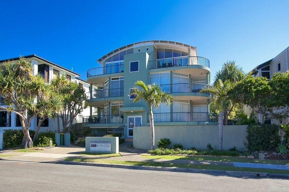 Aqua Promenade Beachfront Apartments Sunshine Coast Exterior photo